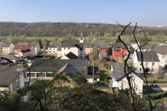Blick auf die Dorfmitte Steeden von der sog. Paulchenallee