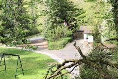 Blick vom Waldweg im Kolben Holz zur Kleintieranlage