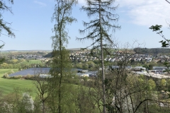 Blick vom Lahnhöhenweg Ennericher-Wald Richtung Runkel